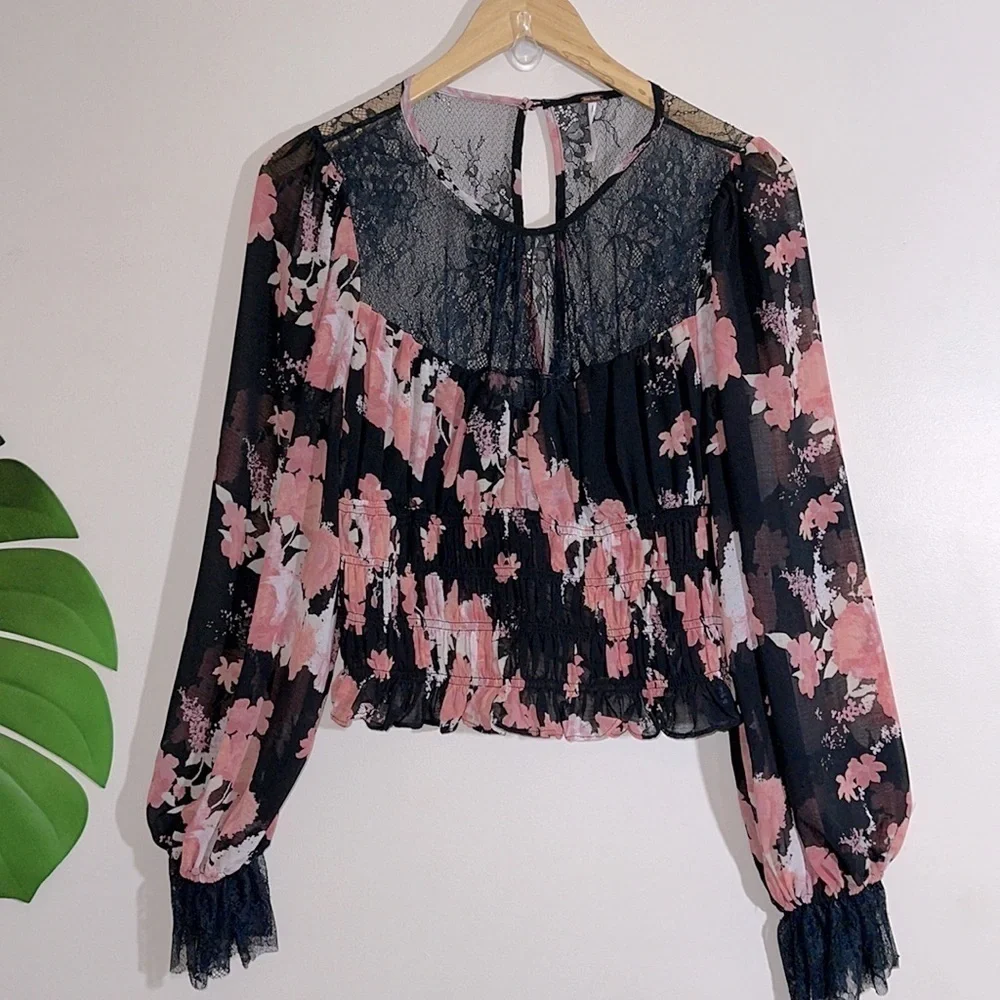 Free People Daphne Blouse Sz. Large NWOT